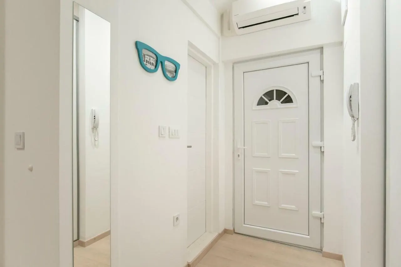 Fran Center Apartments Pula