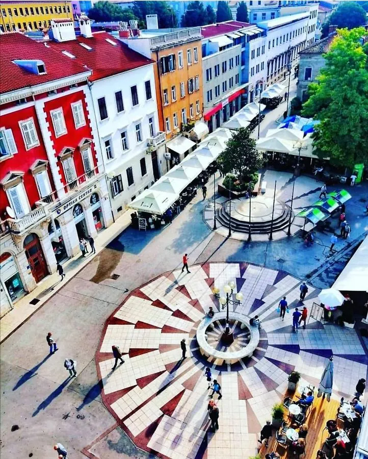 Fran Center Apartments Pula